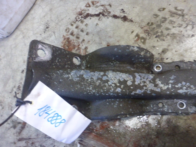 Кронштейн крепления крыла