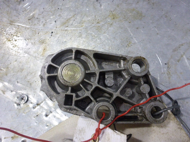 Ролик-натяжитель