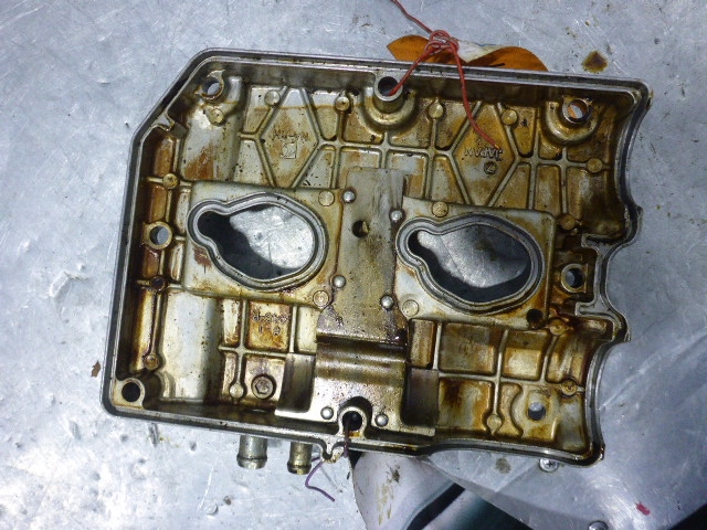 Крышка клапанная ГБЦ