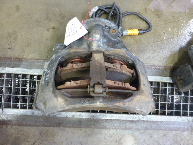 Суппорт задний правый