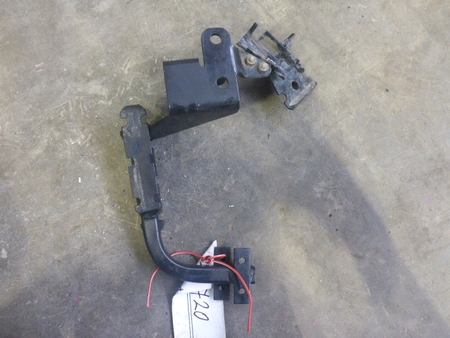 Кронштейн (сопут. товар)