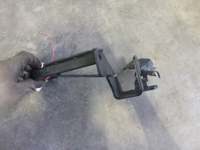 Кронштейн (сопут. товар)