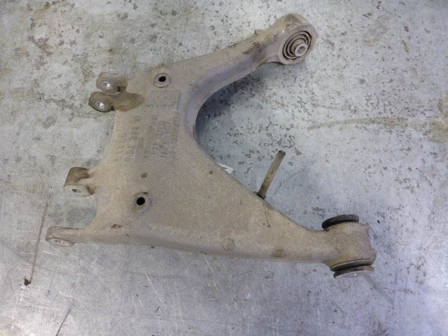 Рычаг задний нижний