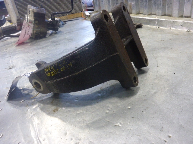 Кронштейн двигателя левый