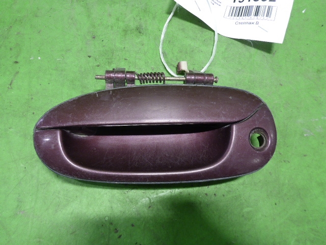 Ручка двери передней наружная левая