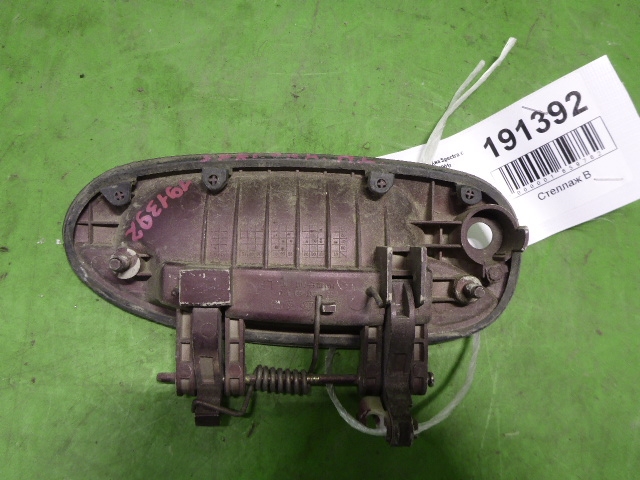 Ручка двери передней наружная левая