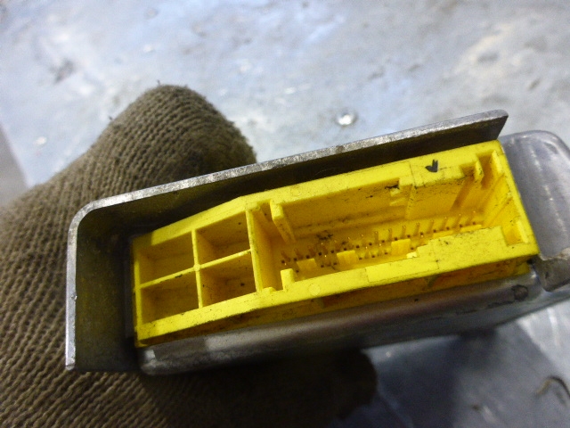 Блок управления подушек безопасности (AIR BAG)