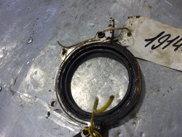 Крышка коленвала задняя