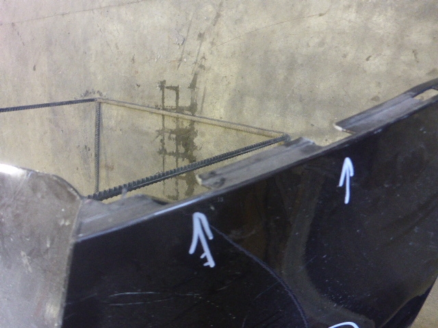 Бампер задний