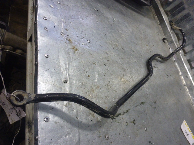 Стабилизатор передний