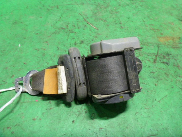 Ремень безопасности