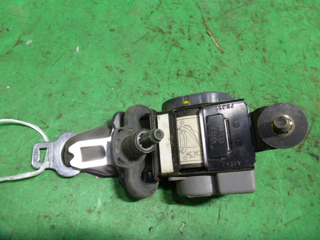 Ремень безопасности