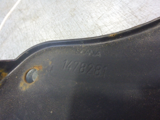 Кронштейн солнцезащитного козырька