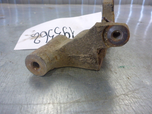 Кронштейн генератора