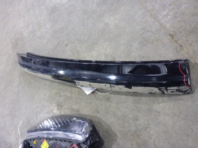 Накладка двери багажника