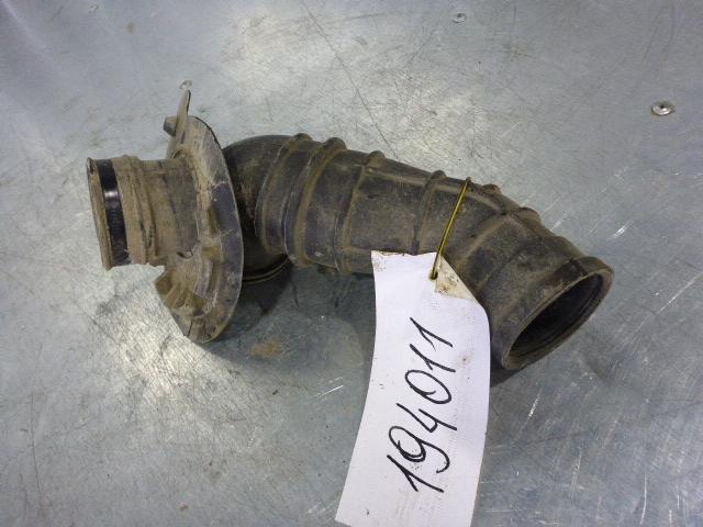 Патрубок воздушного фильтра