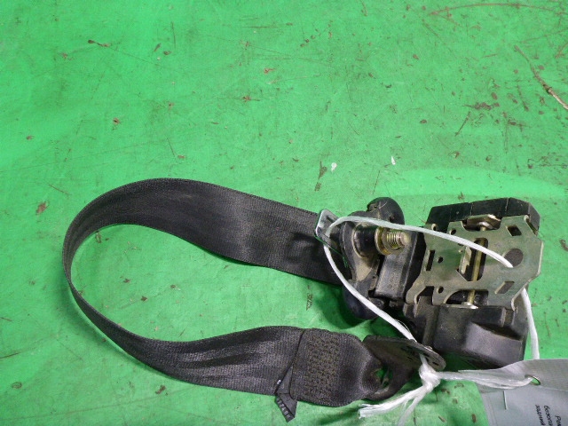 Ремень безопасности