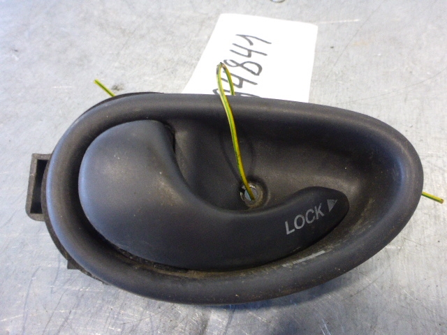 Ручка двери задней внутренняя левая