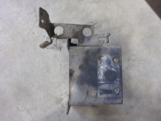 Кронштейн топливного фильтра