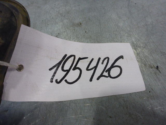 Ручка двери задней внутренняя левая