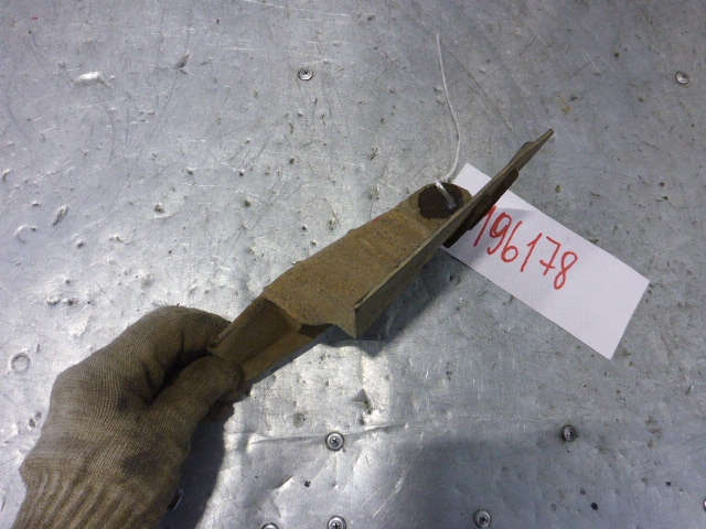 Брызговик задний левый