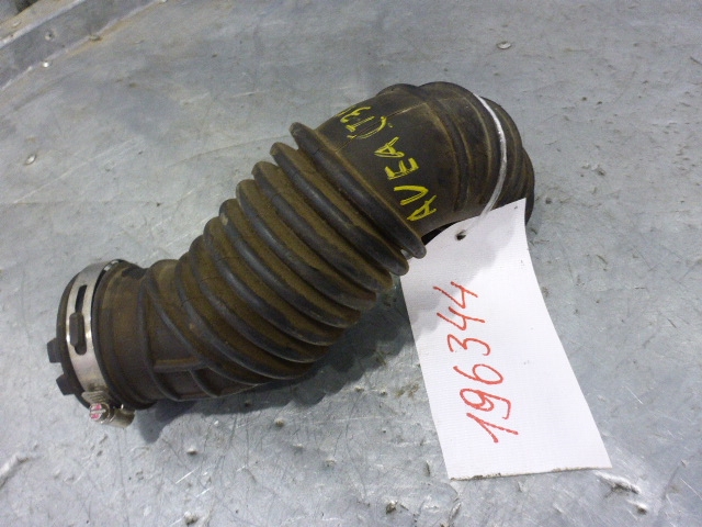 Патрубок воздушного фильтра