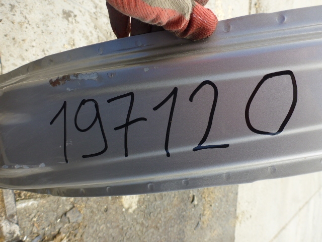 Порог со стойкой правый