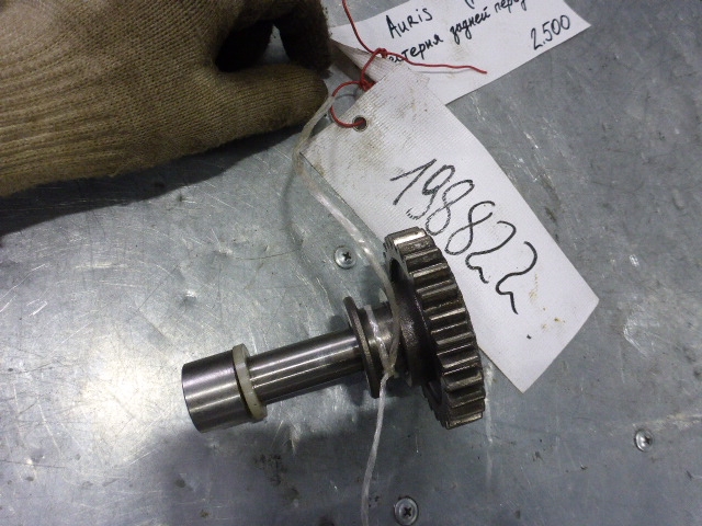 Шестерня задней передачи