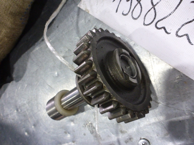 Шестерня задней передачи