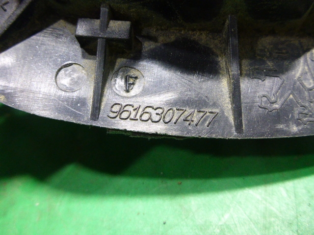 Ручка двери передней внутренняя правая