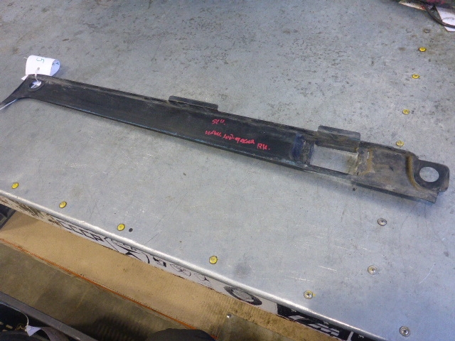 Молдинг лобового стекла