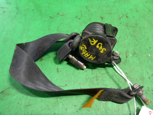 Ремень безопасности