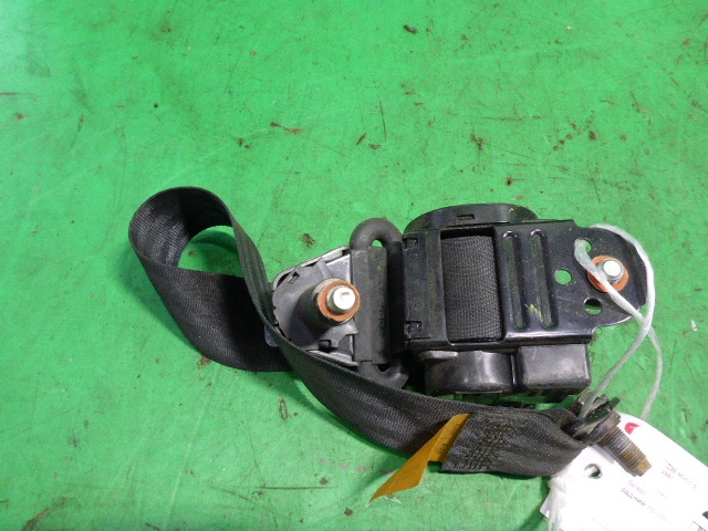 Ремень безопасности