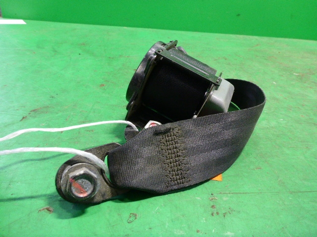 Ремень безопасности