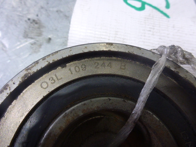 Ролик-натяжитель