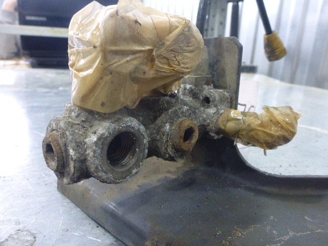 Регулятор давления тормозной системы