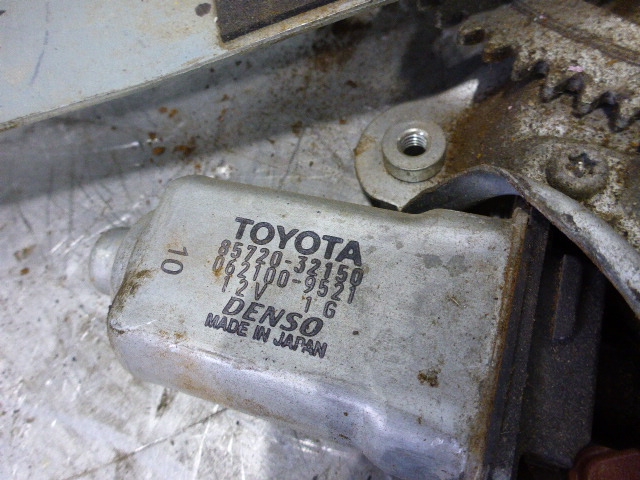 Стеклоподъемник электр. задний правый