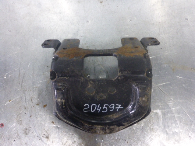 Кронштейн амортизатора