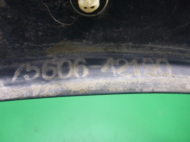 Накладка заднего крыла левого