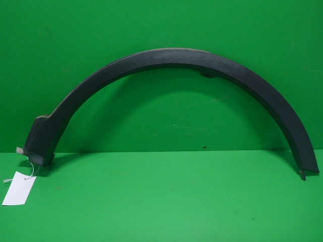 Накладка заднего крыла левого