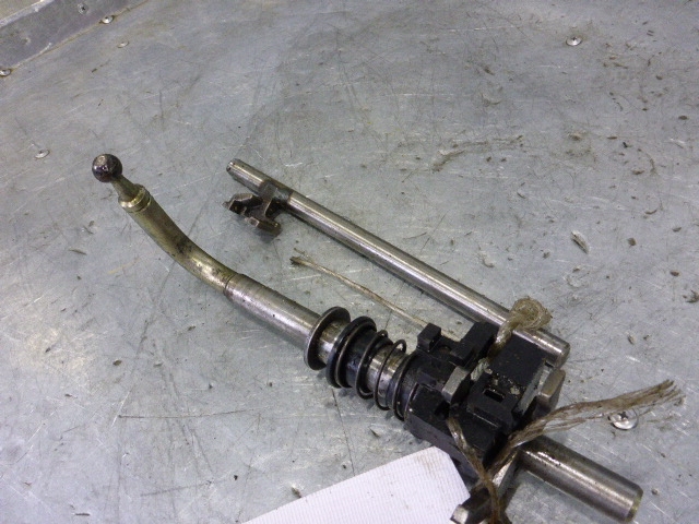 Кулиса МКПП / АКПП