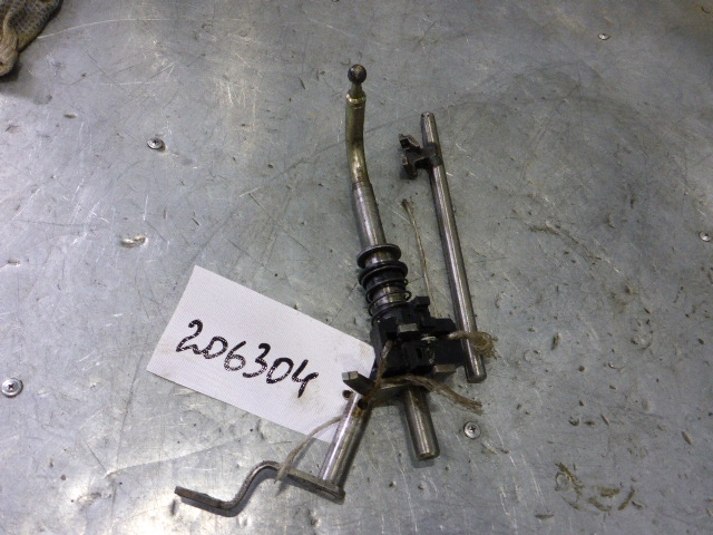 Кулиса МКПП / АКПП