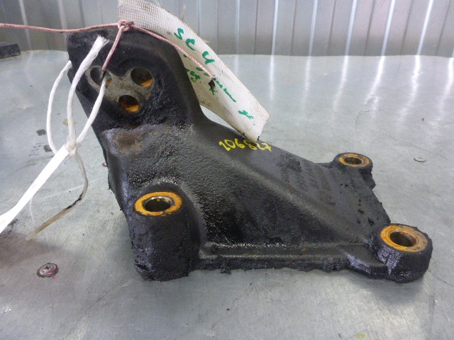 Кронштейн двигателя правый