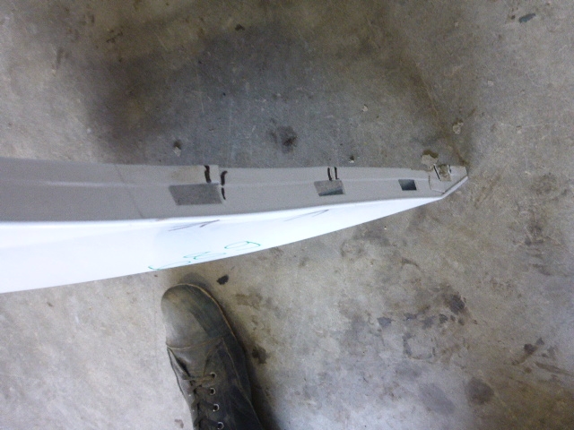 Бампер задний