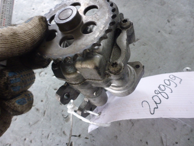 Насос масляный