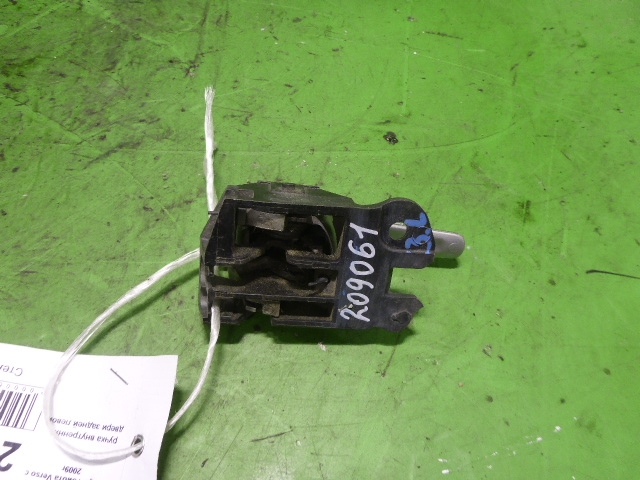 Ручка двери задней внутренняя левая