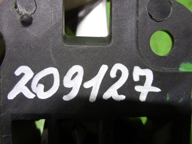 Ручка двери задней внутренняя правая