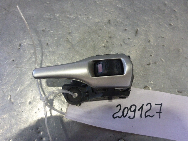 Ручка двери задней внутренняя правая