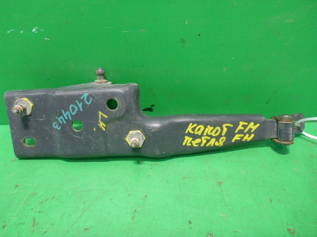 Петля капота левая