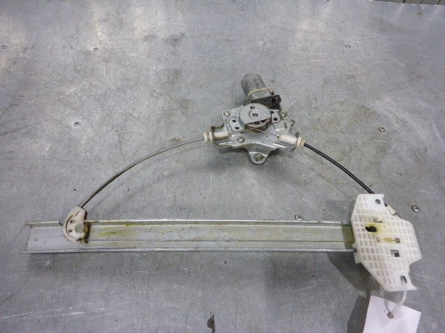 Стеклоподъемник электр. задний левый